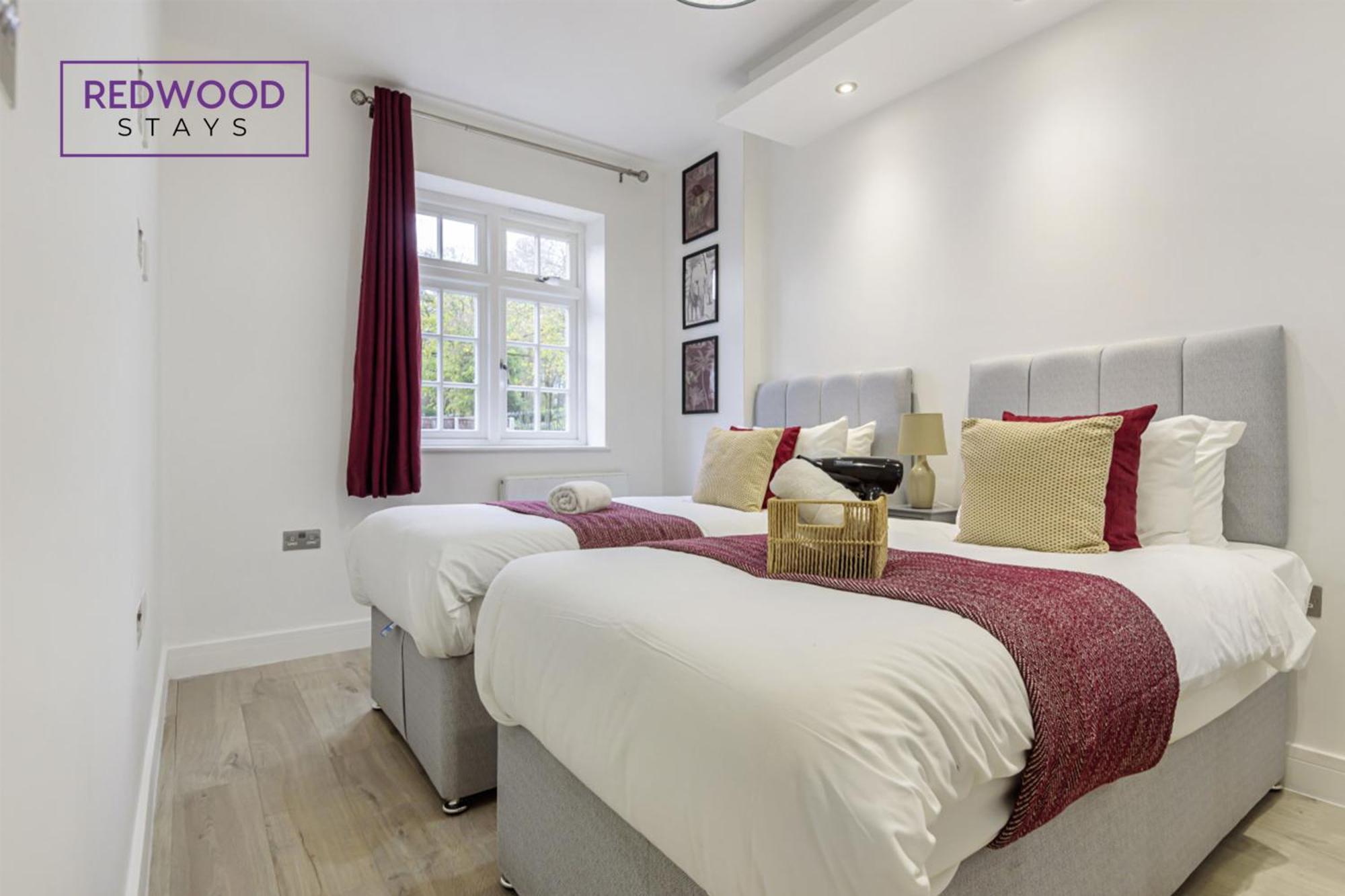 1 Bed 1 Bath Town Center Apartments For Corporates & Contractors, Wifi, Netflix And Parking On Selected Units By Redwood Stays Олдершот Екстер'єр фото